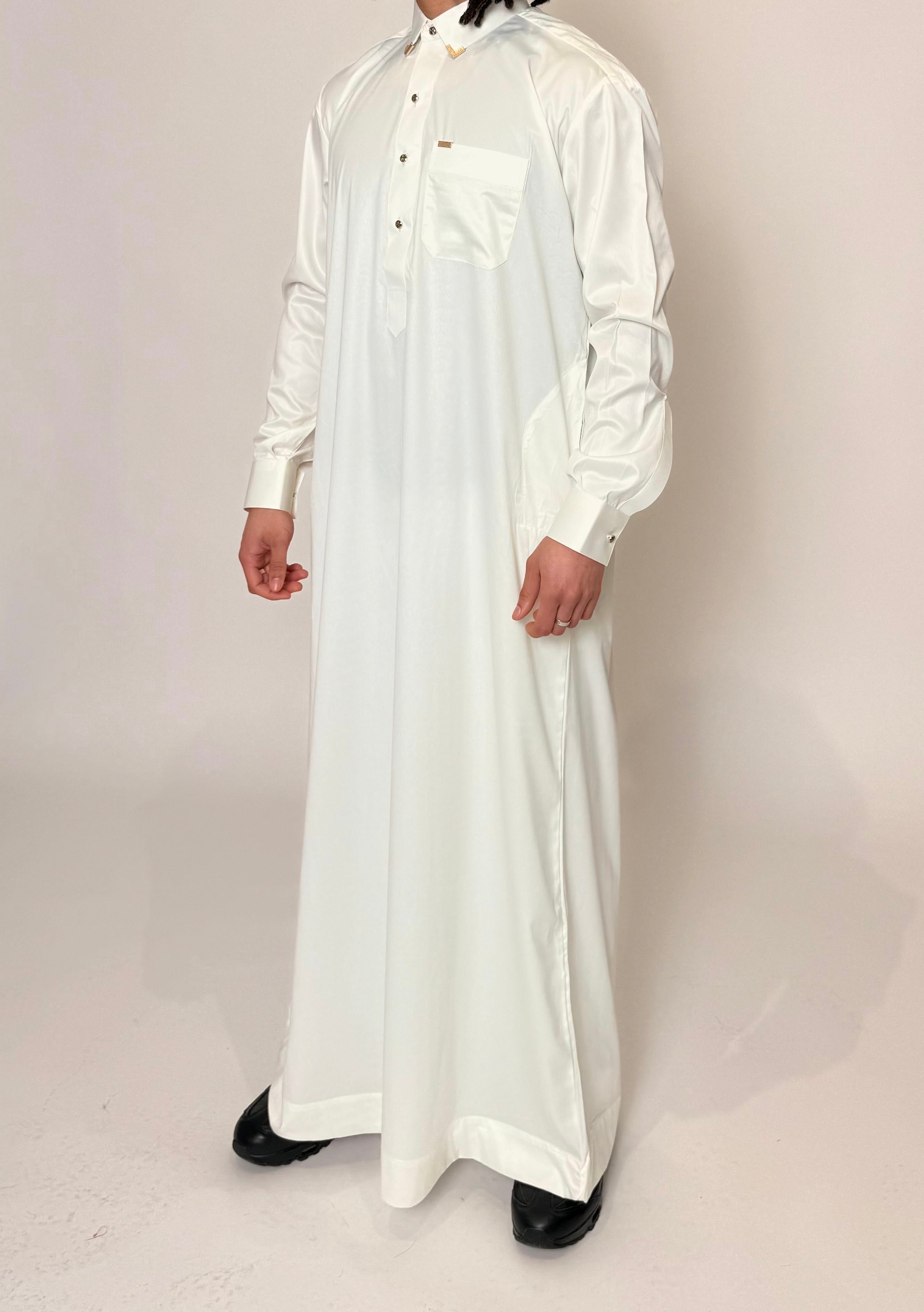 Blanc cassé avec bouton
