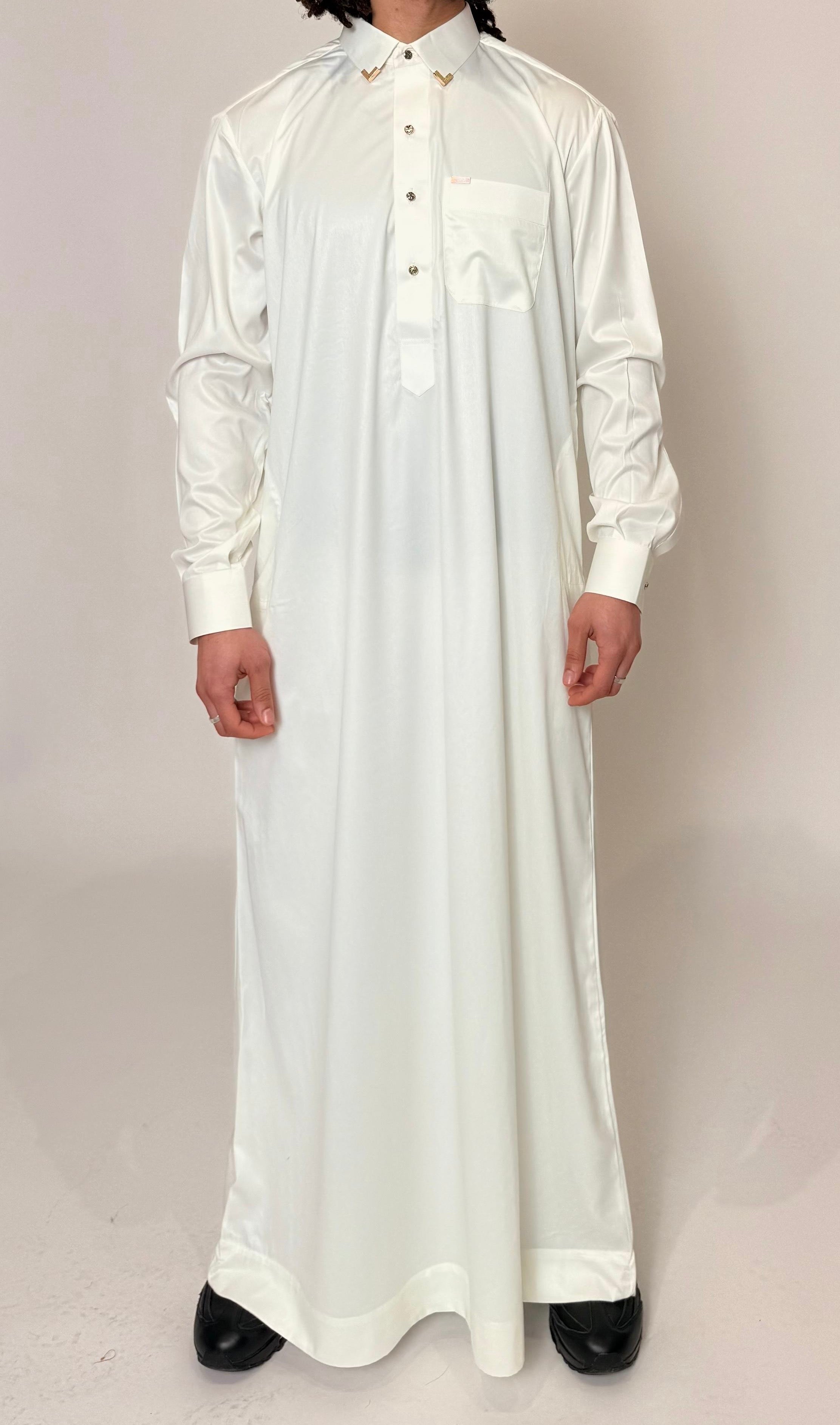 Blanc cassé avec bouton